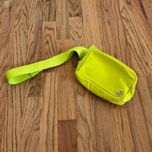 Poshmark Belt Bag Neon Green PoshFest 2023